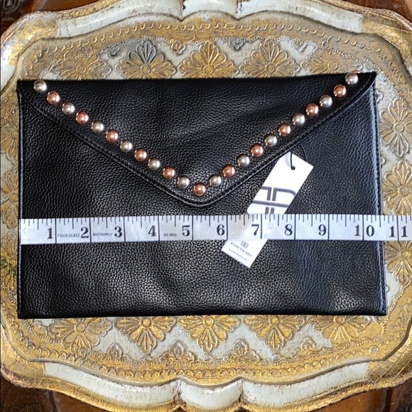 Ladies clutch and cosmetic bag duo - Picture 13 of 16